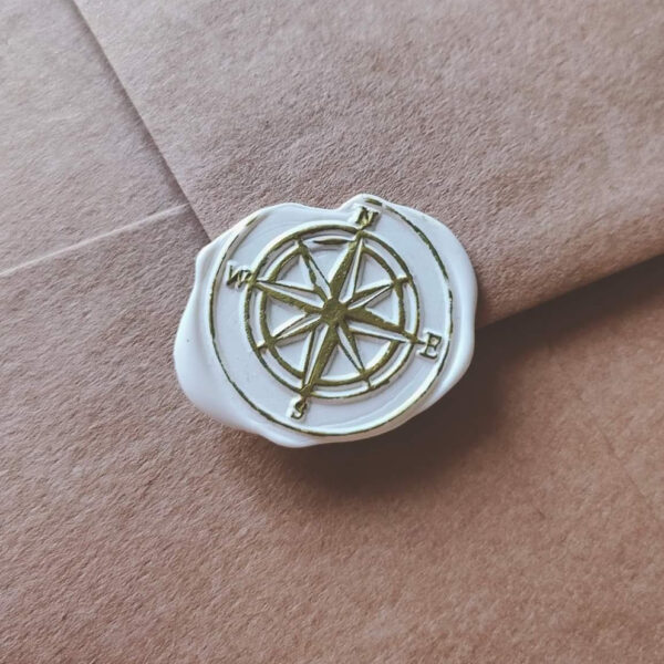 Odbicie lakowe róża wiatrów pozłacane